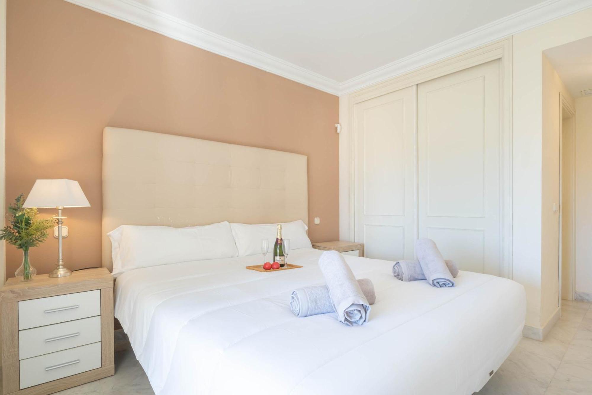 Apartamento Marina Banus L 马尔韦利亚 外观 照片