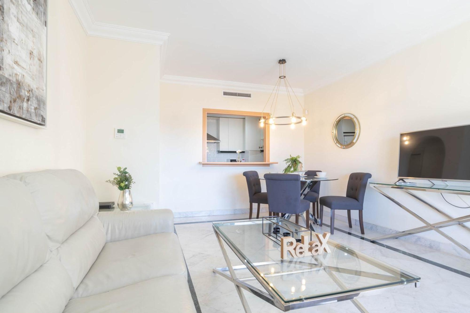 Apartamento Marina Banus L 马尔韦利亚 外观 照片