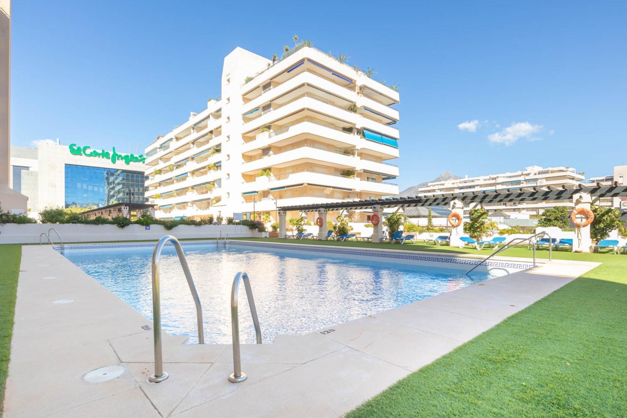 Apartamento Marina Banus L 马尔韦利亚 外观 照片